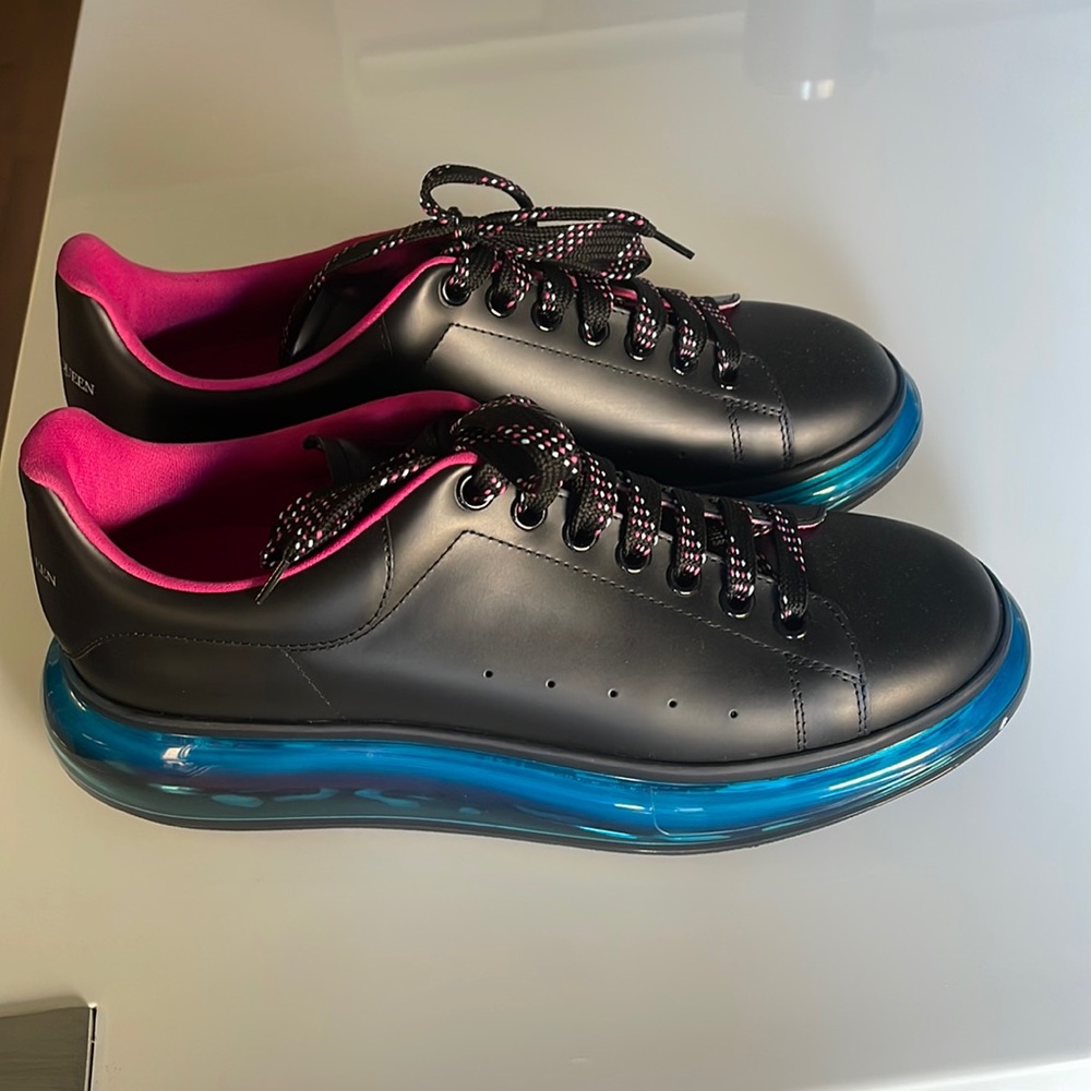 Alexander McQueen Oversize Clear Sole Sneaker - Size 11